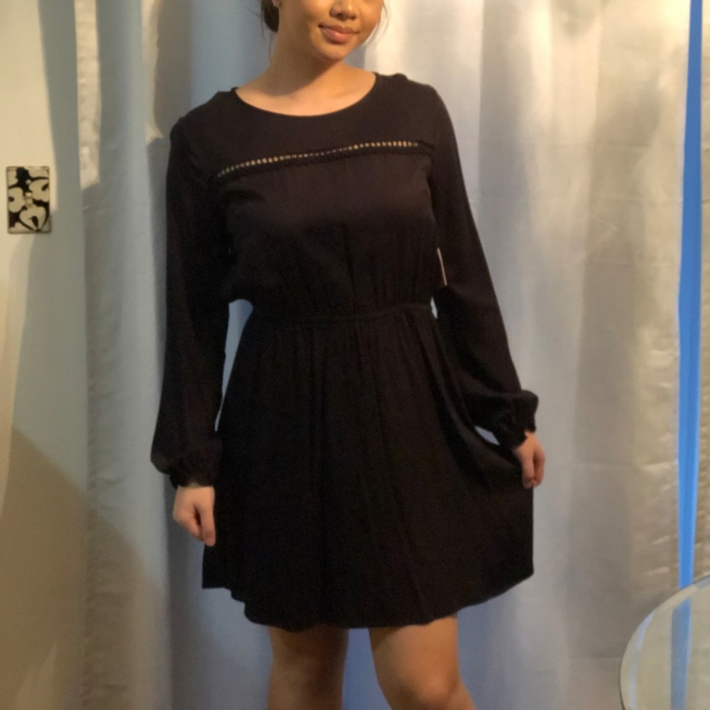 Black casual long sleeve dress